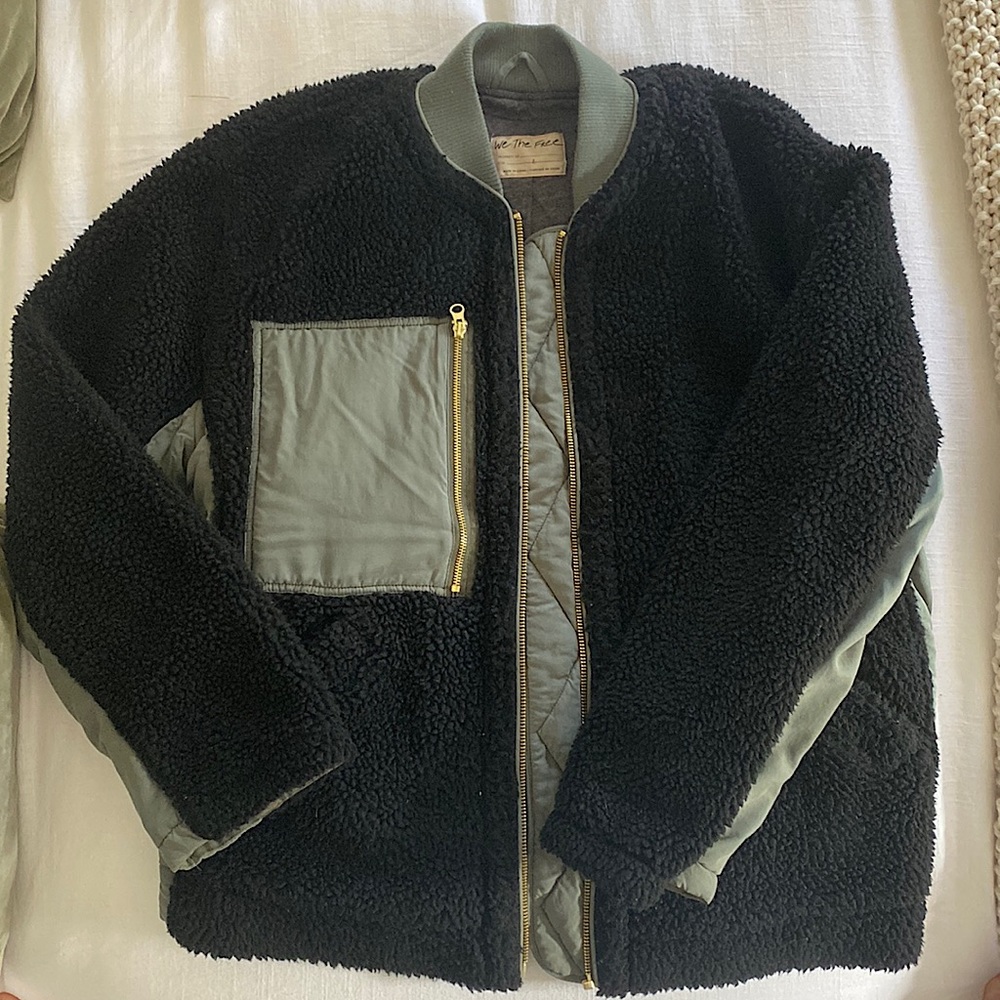 Free People We The Free Rivington Sherpa Jacket in Black and Green Combo Large